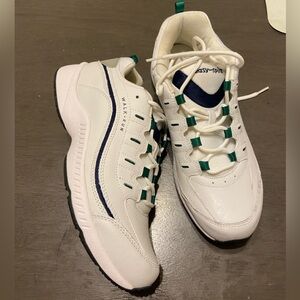 Vintage Easy Spirit Runningg Shoes